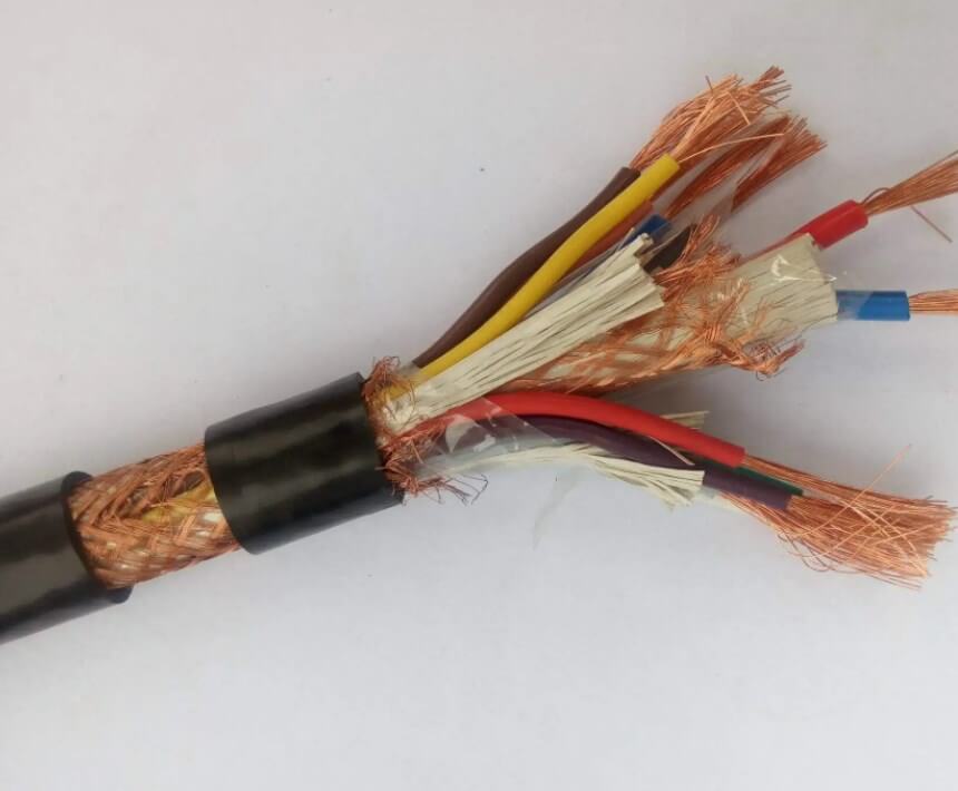 Cable blindado trenzado de alambre de cobre de 12 núcleos y 1,5 mm2 Cable de control flexible apantallado con aislamiento de PVC retardante de llama y revestimiento de PVC ZR-KVVRP